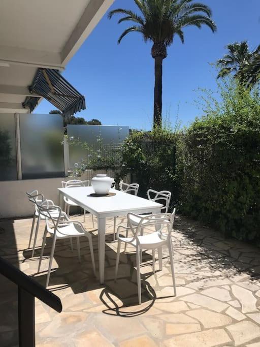 Bandol Roc Beach Vue Mer Grand T3 Face A La Plage Avec Parking Exteriör bild