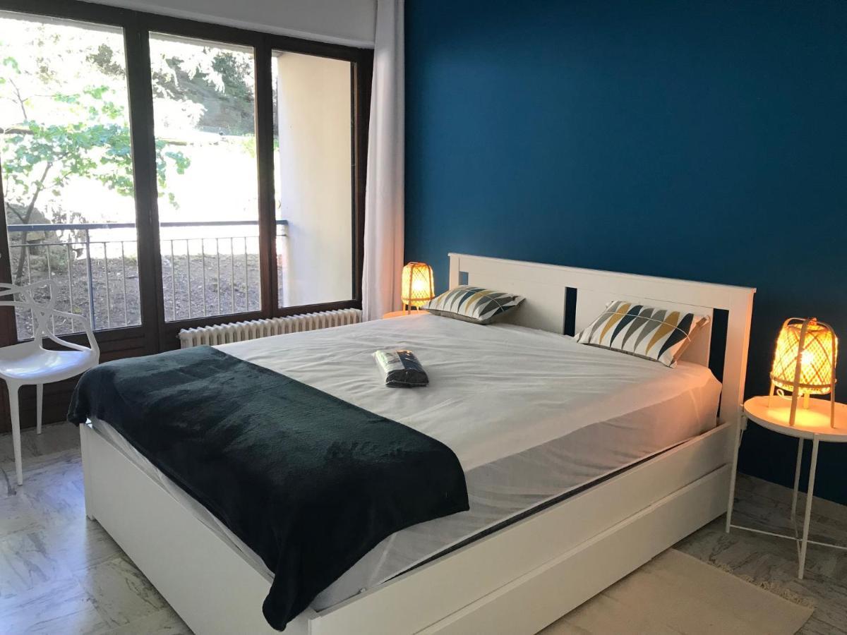 Bandol Roc Beach Vue Mer Grand T3 Face A La Plage Avec Parking Exteriör bild